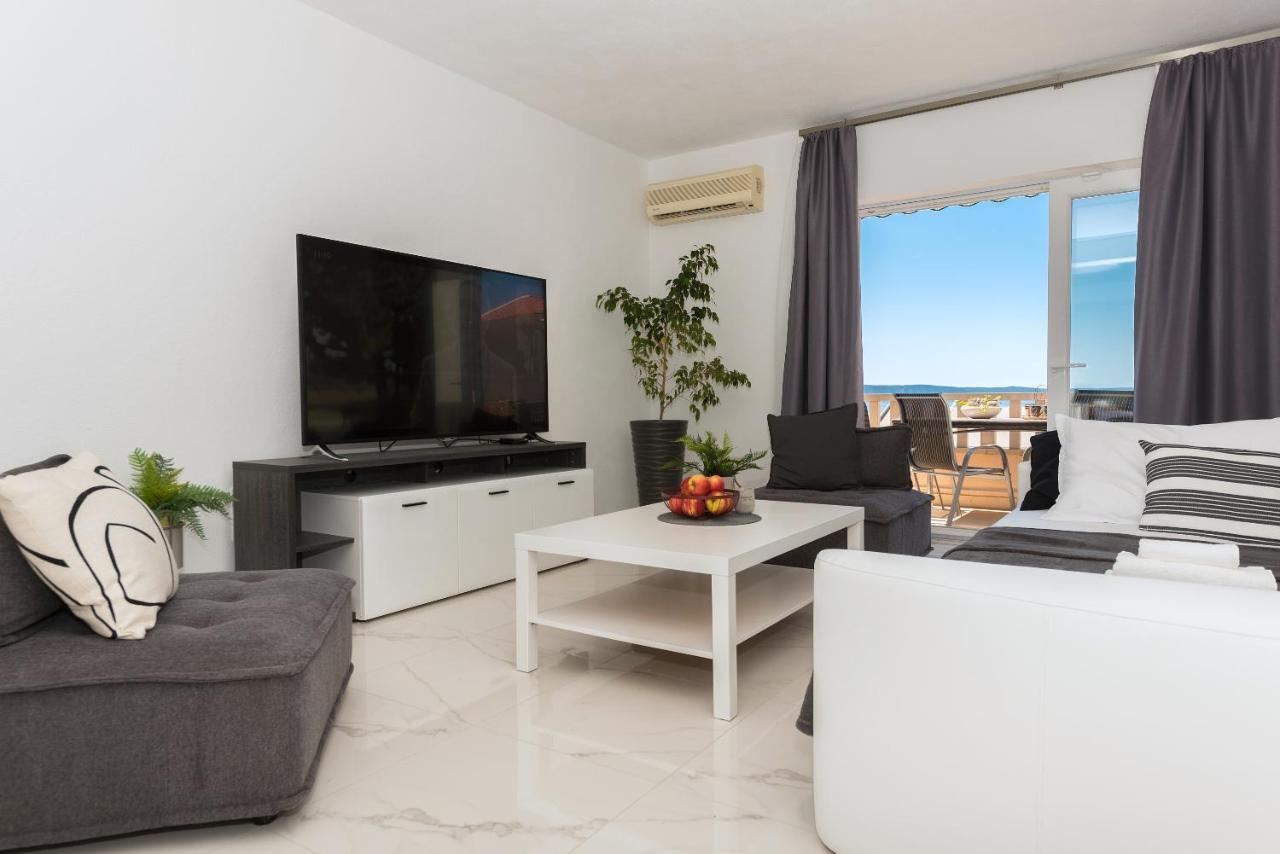 Apartment Sole Mio -Sea View Makarska Exterior photo