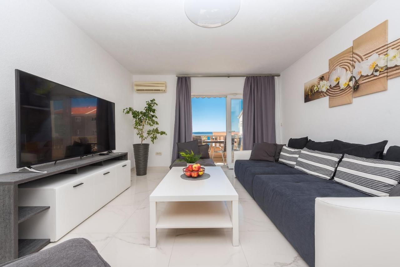 Apartment Sole Mio -Sea View Makarska Exterior photo