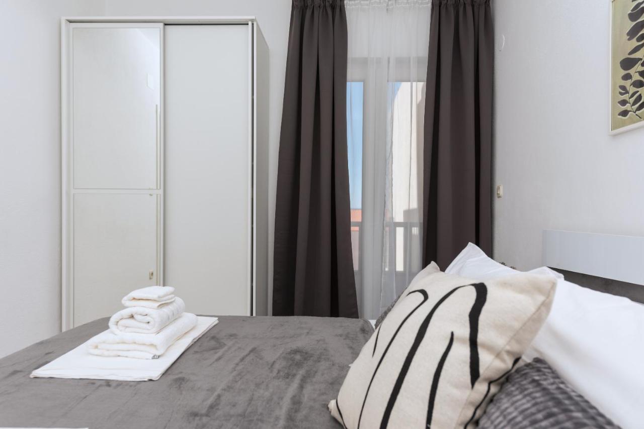 Apartment Sole Mio -Sea View Makarska Exterior photo